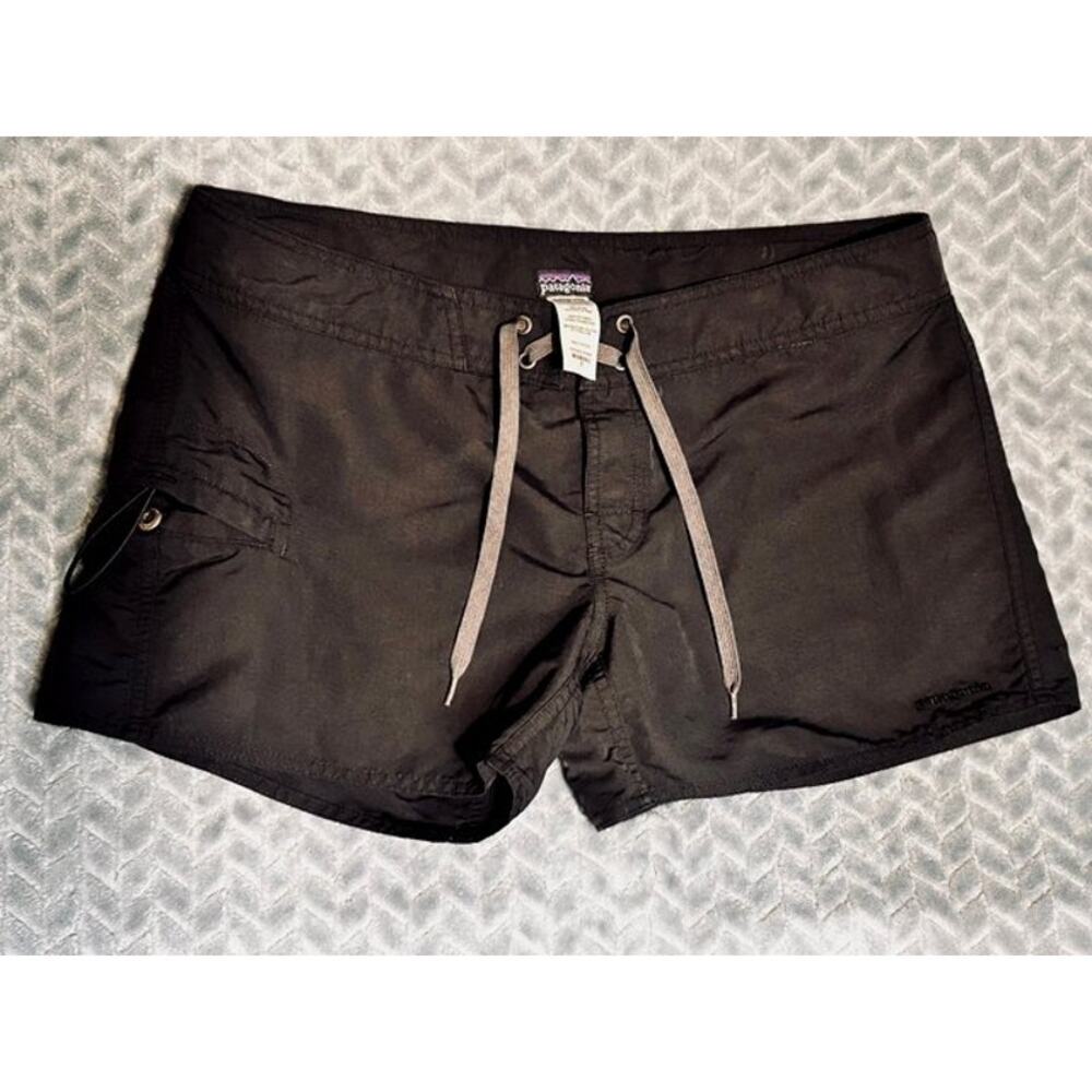 Patagonia Womens Board Short Size 8 in Black Beach Ocean Surf Summer Island